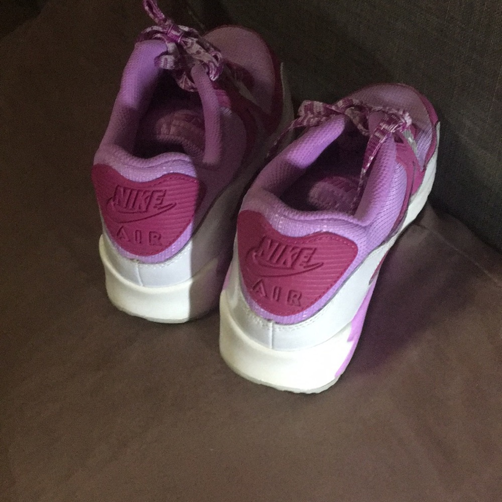 Sneakers - Picture 3 of 3